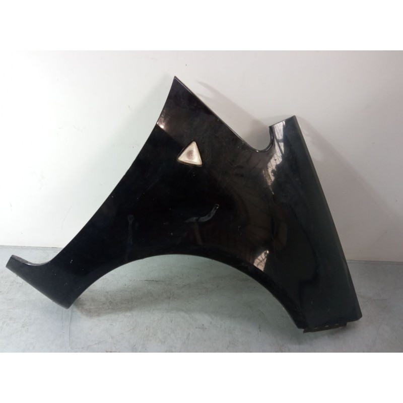 Recambio de aleta delantera derecha para mitsubishi colt vi (z3_a, z2_a) 1.3 (z21a) referencia OEM IAM   