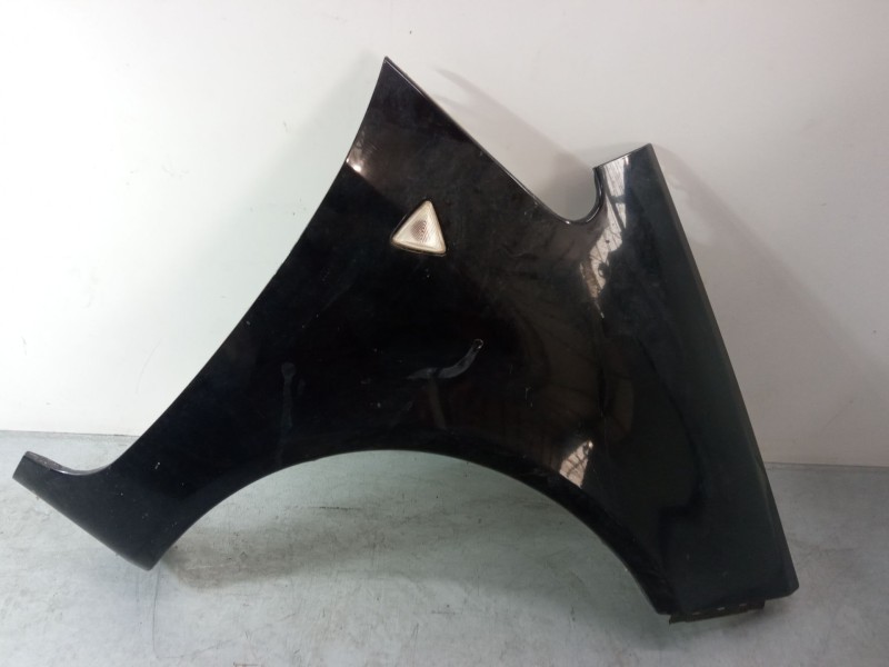 Recambio de aleta delantera derecha para mitsubishi colt vi (z3_a, z2_a) 1.3 (z21a) referencia OEM IAM   