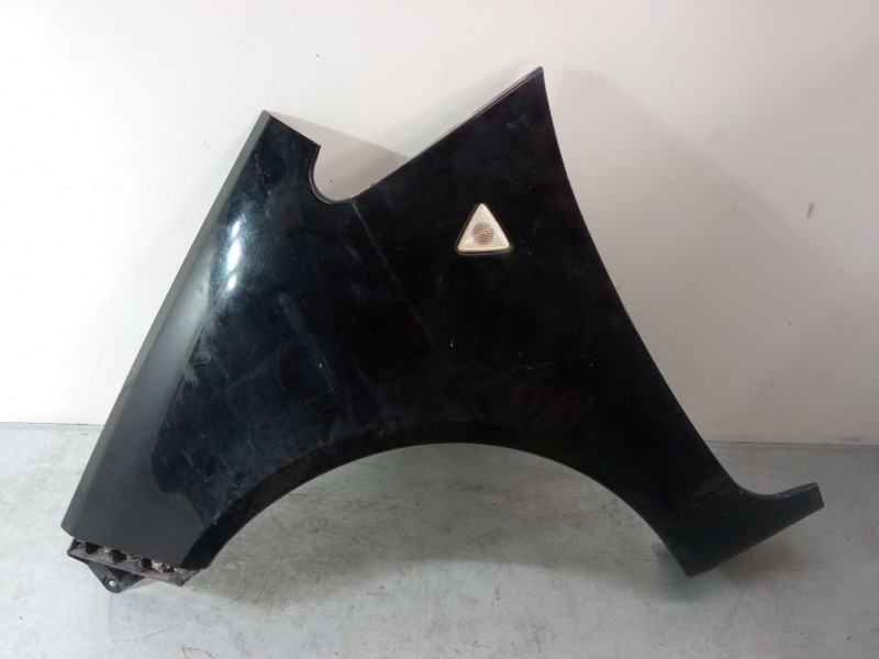 Recambio de aleta delantera izquierda para mitsubishi colt vi (z3_a, z2_a) 1.3 (z21a) referencia OEM IAM   