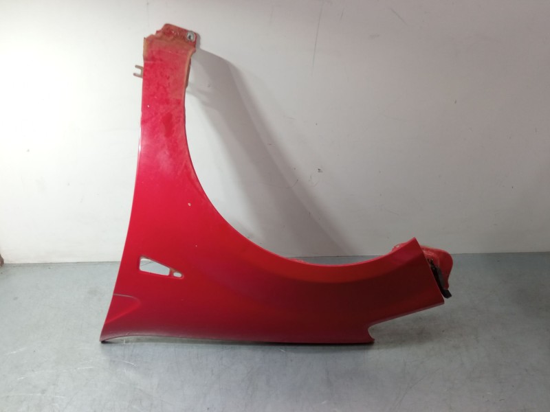 Recambio de aleta delantera izquierda para dacia sandero 1.4 (bs0c, bs0a, bs0g, bs1f, bs0e) referencia OEM IAM   