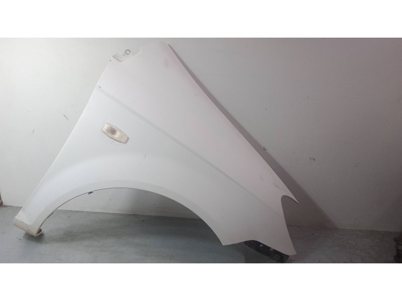 Recambio de aleta delantera derecha para hyundai getz (tb) 1.4 i referencia OEM IAM   