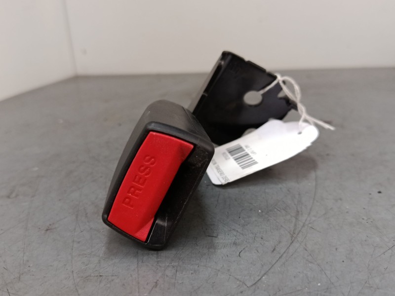 Recambio de anclaje cinturon trasero derecho para hyundai i40 i (vf) 1.7 crdi referencia OEM IAM   