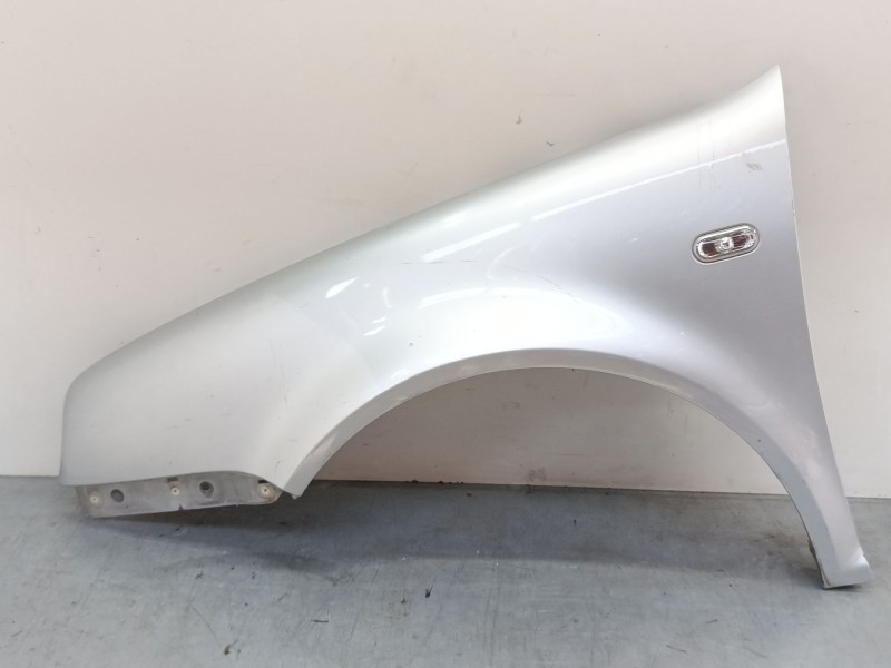 Recambio de aleta delantera izquierda para volkswagen golf iv (1j1) 1.9 tdi referencia OEM IAM   