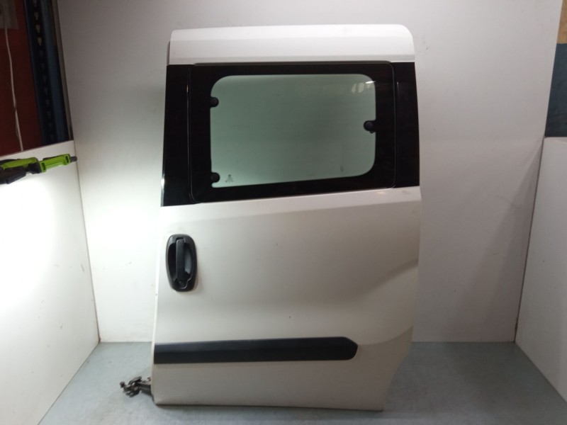 Recambio de puerta corredera izquierda completa para fiat doblo furgoneta/monovolumen (223_) 1.3 jtd 16v multijet referencia OEM