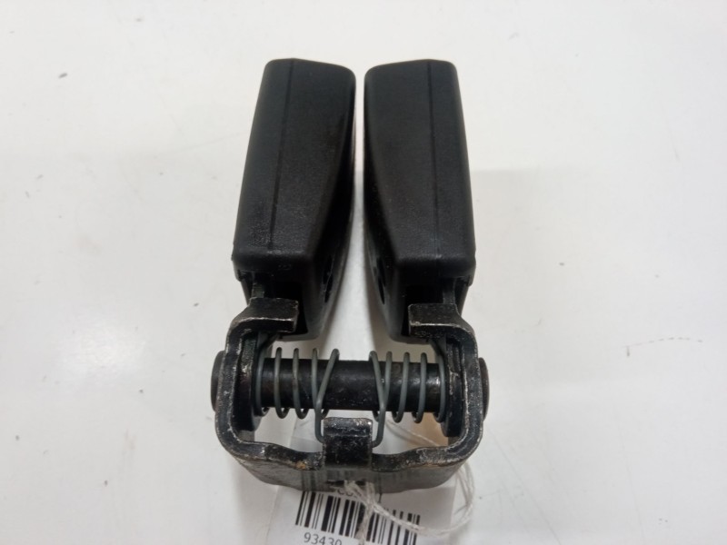 Recambio de anclaje cinturon trasero derecho para ford focus iii 1.6 tdci referencia OEM IAM   