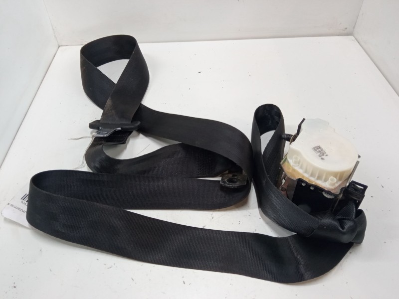 Recambio de cinturon seguridad trasero derecho para ford focus iii 1.6 tdci referencia OEM IAM BM51611B68AB3JA6  