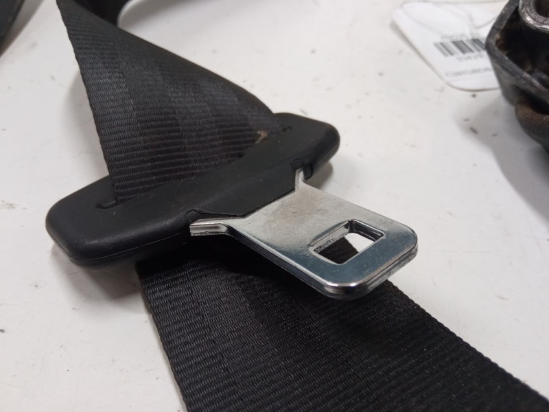 Recambio de anclaje cinturon trasero izquierdo para ford focus iii 1.6 tdci referencia OEM IAM   