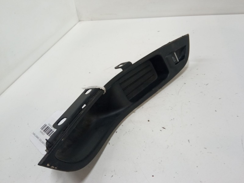 Recambio de mando elevalunas delantero derecho para ford focus iii 1.6 tdci referencia OEM IAM BM51A240A40  