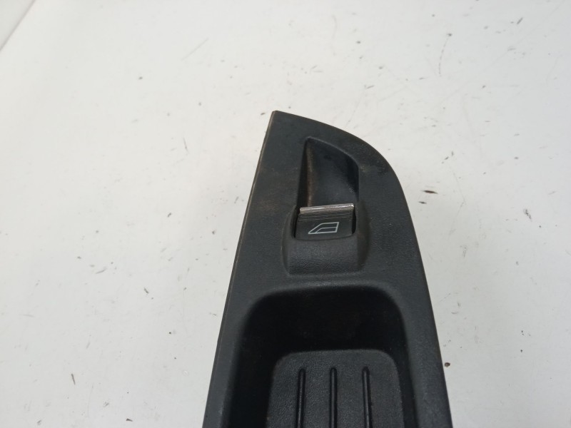 Recambio de mando elevalunas delantero derecho para ford focus iii 1.6 tdci referencia OEM IAM BM51A240A40  