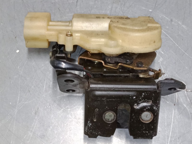 Recambio de cerradura maletero / porton para mazda 323 f vi hatchback (bj) 1.5 16v (bj5w) referencia OEM IAM   