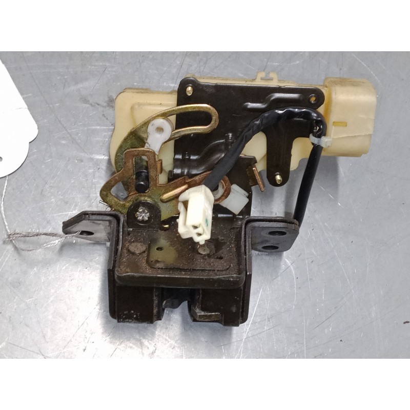 Recambio de cerradura maletero / porton para mazda 323 f vi hatchback (bj) 1.5 16v (bj5w) referencia OEM IAM   