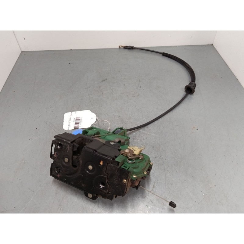 Recambio de cerradura puerta delantera derecha para seat ibiza iii (6l1) 1.9 tdi referencia OEM IAM    Recambio de cerradura puerta delantera derecha para seat ibiza iii (6l1) 1.9 tdi referencia OEM IAM