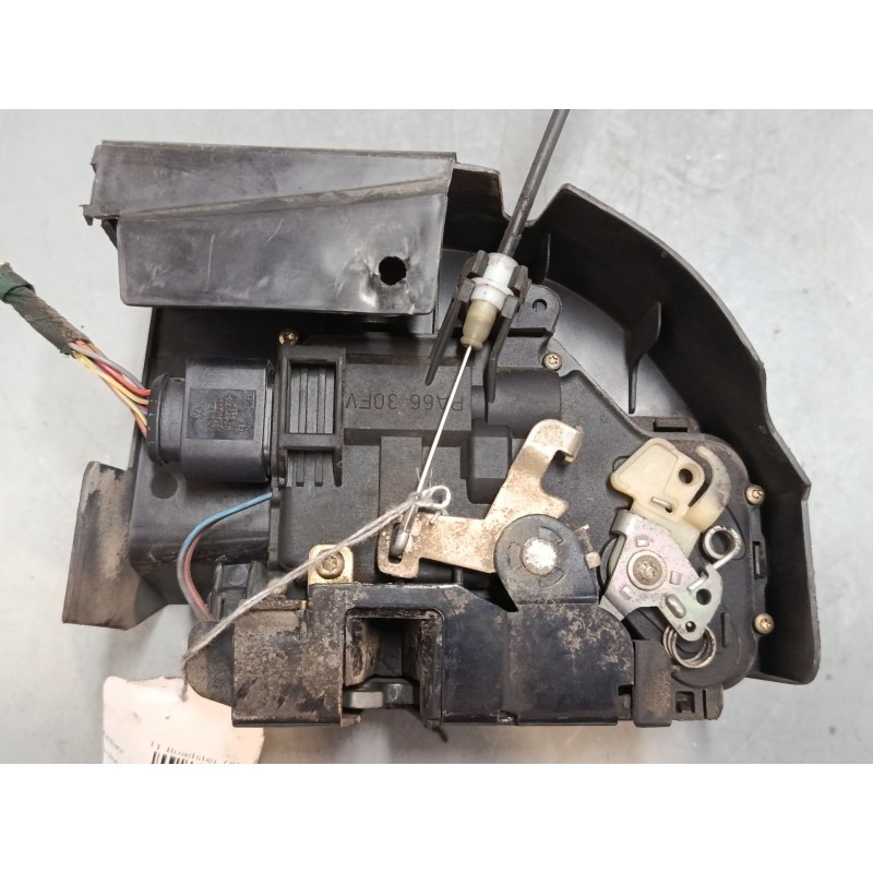 Recambio de cerradura puerta delantera derecha para audi tt roadster (8n9) 1.8 t quattro referencia OEM IAM    Recambio de cerradura puerta delantera derecha para audi tt roadster (8n9) 1.8 t quattro referencia OEM IAM