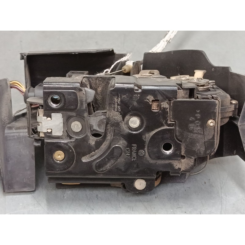 Recambio de cerradura puerta delantera derecha para audi tt roadster (8n9) 1.8 t quattro referencia OEM IAM    Recambio de cerradura puerta delantera derecha para audi tt roadster (8n9) 1.8 t quattro referencia OEM IAM