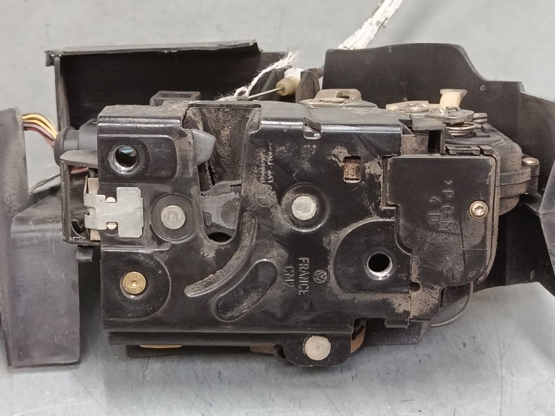 Recambio de cerradura puerta delantera derecha para audi tt roadster (8n9) 1.8 t quattro referencia OEM IAM    Recambio de cerradura puerta delantera derecha para audi tt roadster (8n9) 1.8 t quattro referencia OEM IAM