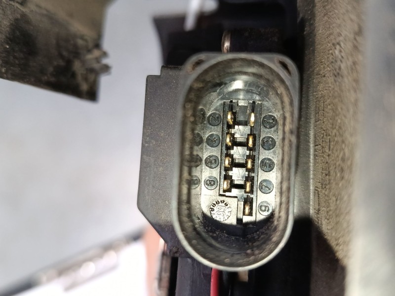 Recambio de cerradura puerta delantera izquierda para audi tt roadster (8n9) 1.8 t quattro referencia OEM IAM    Recambio de cerradura puerta delantera izquierda para audi tt roadster (8n9) 1.8 t quattro referencia OEM IAM