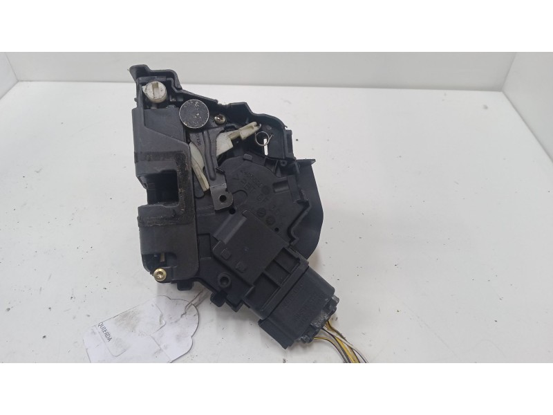 Recambio de cerradura puerta trasera izquierda para ford focus c-max (dm2) 1.6 referencia OEM IAM    Recambio de cerradura puerta trasera izquierda para ford focus c-max (dm2) 1.6 referencia OEM IAM