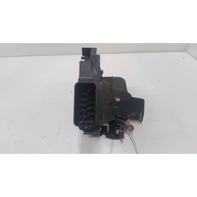 Recambio de cerradura puerta trasera izquierda para ford focus c-max (dm2) 1.6 referencia OEM IAM    Recambio de cerradura puerta trasera izquierda para ford focus c-max (dm2) 1.6 referencia OEM IAM