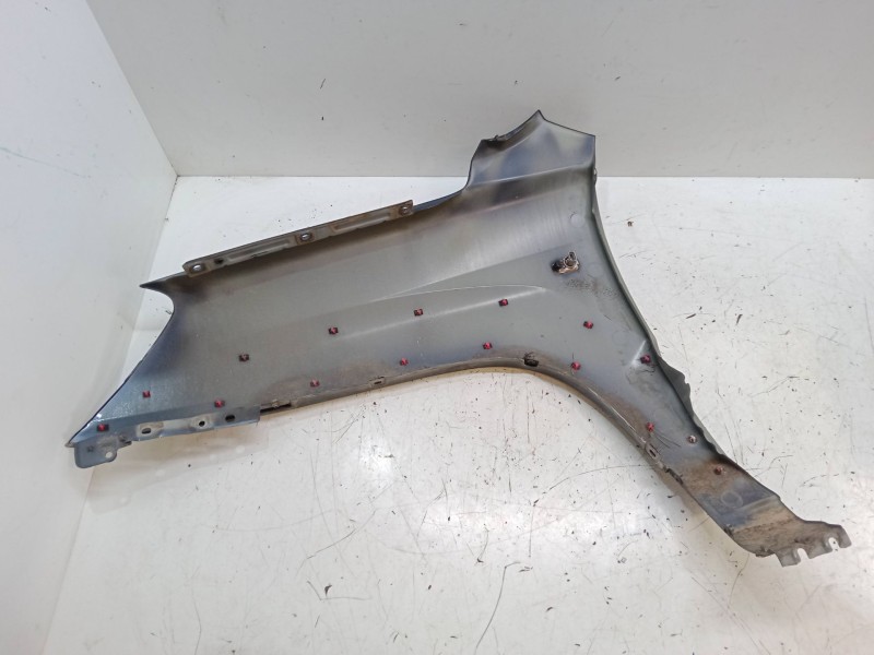 Recambio de aleta delantera derecha para kia sportage ii (je_, km_) 2.0 crdi referencia OEM IAM   