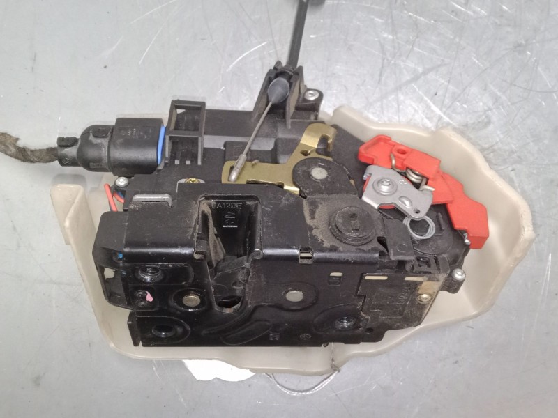 Recambio de cerradura puerta trasera derecha para volkswagen touran (1t1, 1t2) 1.9 tdi referencia OEM IAM   
