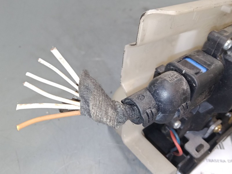 Recambio de cerradura puerta trasera derecha para volkswagen touran (1t1, 1t2) 1.9 tdi referencia OEM IAM   