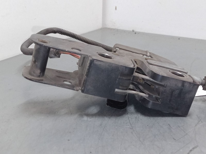 Recambio de cerradura capo para volkswagen touran (1t1, 1t2) 1.9 tdi referencia OEM IAM   