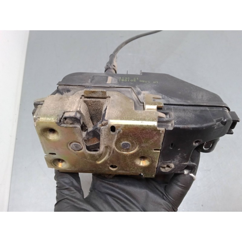 Recambio de cerradura puerta delantera derecha para renault scénic ii (jm0/1_) 1.5 dci (jm02, jm13) referencia OEM IAM   