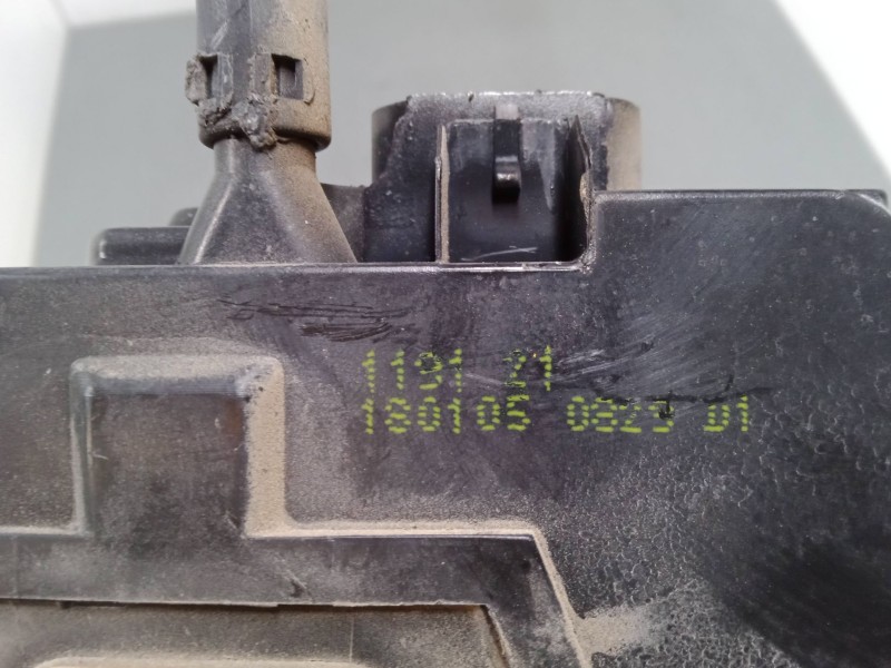 Recambio de cerradura puerta delantera derecha para renault scénic ii (jm0/1_) 1.5 dci (jm02, jm13) referencia OEM IAM   