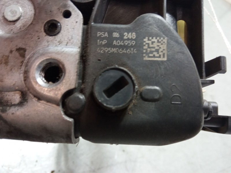 Recambio de cerradura puerta delantera derecha para citroën c3 ii (sc_) 1.0 vti 68 referencia OEM IAM   
