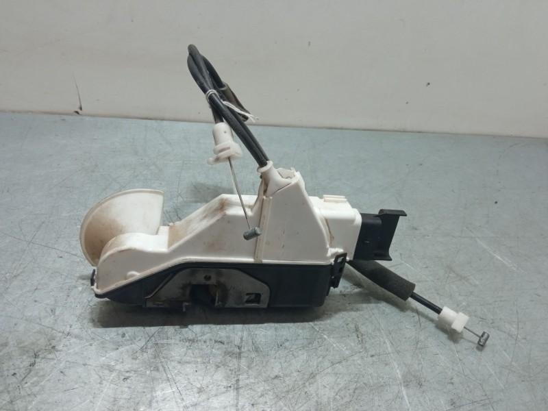 Recambio de cerradura puerta delantera izquierda para citroën c3 ii (sc_) 1.0 vti 68 referencia OEM IAM   