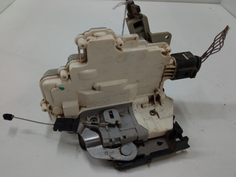 Recambio de cerradura puerta delantera derecha para seat altea (5p1) 1.6 tdi referencia OEM IAM   