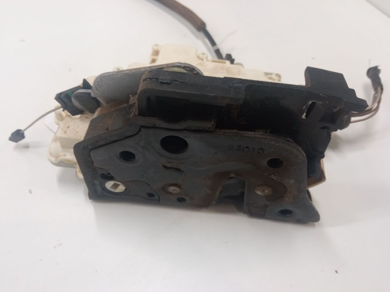 Recambio de cerradura puerta trasera derecha para seat altea (5p1) 1.6 tdi referencia OEM IAM   