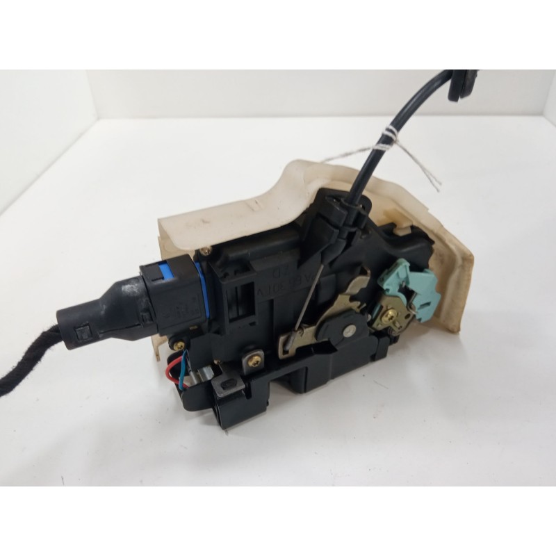 Recambio de cerradura puerta delantera derecha para volkswagen golf v (1k1) 1.9 tdi referencia OEM IAM    Recambio de cerradura puerta delantera derecha para volkswagen golf v (1k1) 1.9 tdi referencia OEM IAM