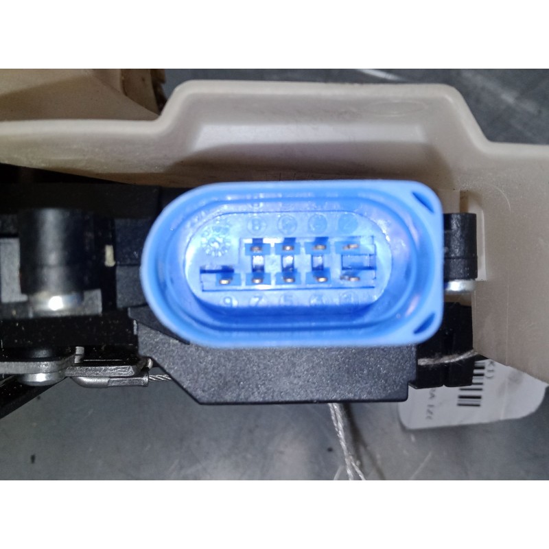 Recambio de cerradura puerta delantera izquierda para volkswagen golf v (1k1) 1.9 tdi referencia OEM IAM    Recambio de cerradura puerta delantera izquierda para volkswagen golf v (1k1) 1.9 tdi referencia OEM IAM