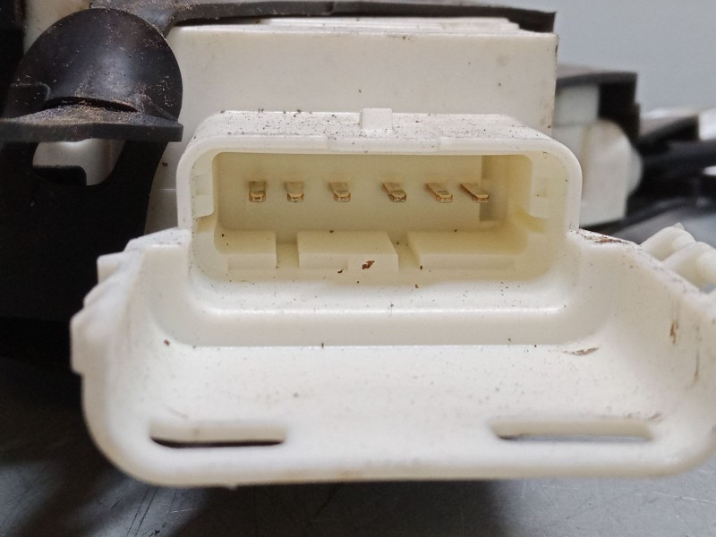 Recambio de cerradura puerta delantera derecha para citroën c4 i (lc_) 1.4 16v referencia OEM IAM    Recambio de cerradura puerta delantera derecha para citroën c4 i (lc_) 1.4 16v referencia OEM IAM
