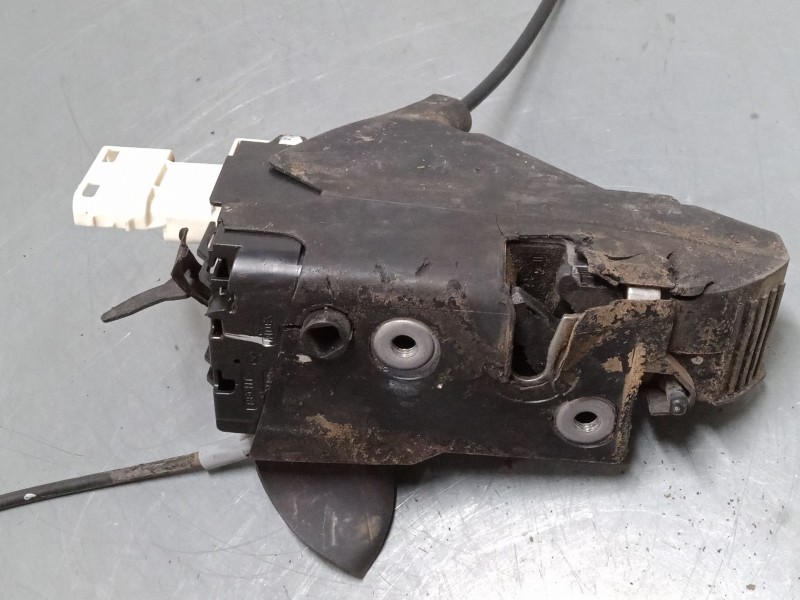 Recambio de cerradura puerta delantera derecha para citroën c4 i (lc_) 1.4 16v referencia OEM IAM    Recambio de cerradura puerta delantera derecha para citroën c4 i (lc_) 1.4 16v referencia OEM IAM