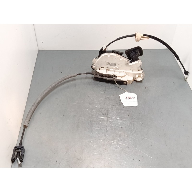 Recambio de cerradura puerta delantera izquierda para volkswagen golf vi (5k1) 1.2 tsi referencia OEM IAM    Recambio de cerradura puerta delantera izquierda para volkswagen golf vi (5k1) 1.2 tsi referencia OEM IAM