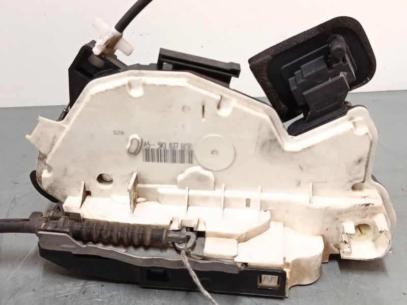 Recambio de cerradura puerta delantera izquierda para volkswagen golf vi (5k1) 1.2 tsi referencia OEM IAM    Recambio de cerradura puerta delantera izquierda para volkswagen golf vi (5k1) 1.2 tsi referencia OEM IAM