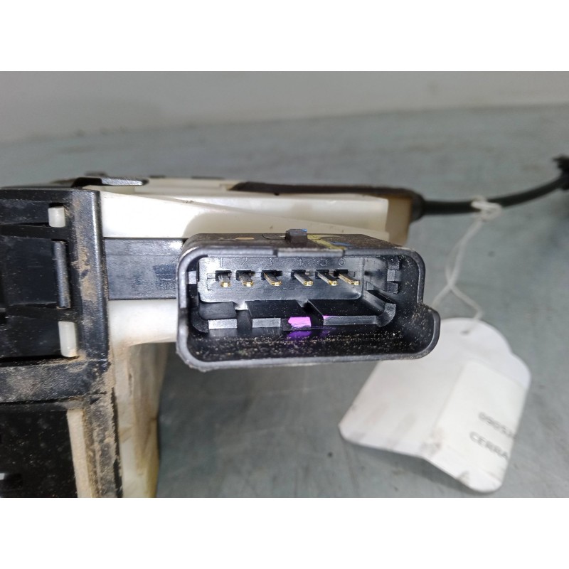 Recambio de cerradura puerta delantera izquierda para peugeot 208 i (ca_, cc_) 1.2 vti 82 referencia OEM IAM   