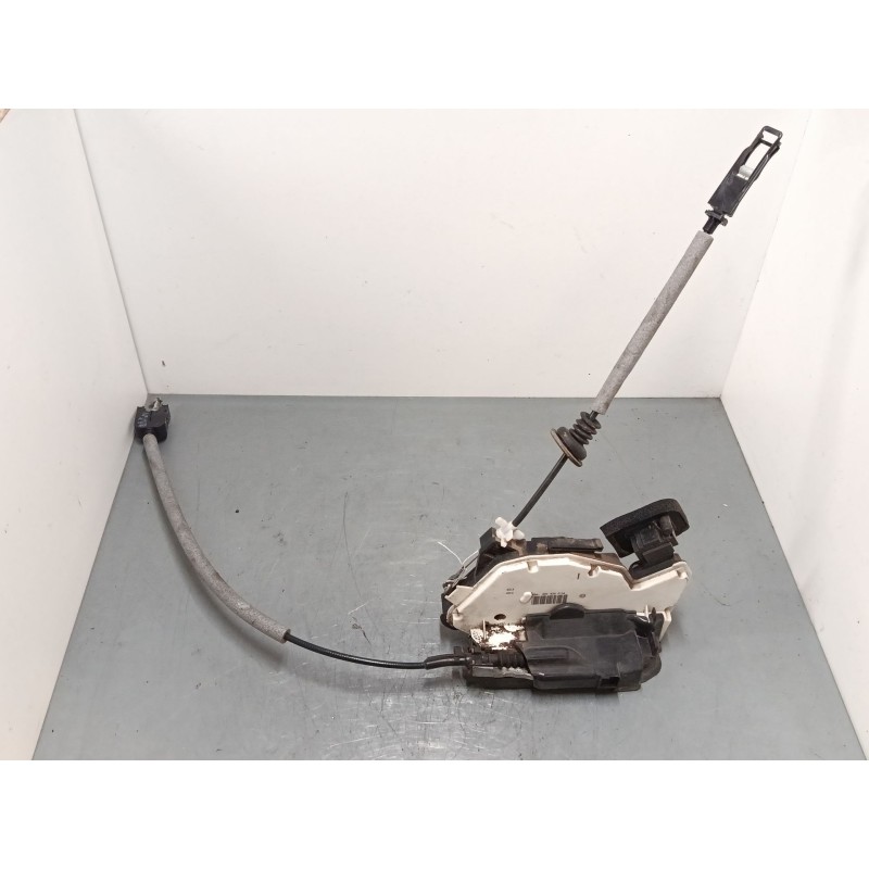 Recambio de cerradura puerta trasera izquierda para volkswagen polo v (6r1, 6c1) 1.4 tdi referencia OEM IAM    Recambio de cerradura puerta trasera izquierda para volkswagen polo v (6r1, 6c1) 1.4 tdi referencia OEM IAM