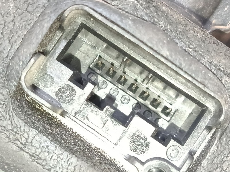 Recambio de cerradura puerta trasera izquierda para volkswagen polo v (6r1, 6c1) 1.4 tdi referencia OEM IAM    Recambio de cerradura puerta trasera izquierda para volkswagen polo v (6r1, 6c1) 1.4 tdi referencia OEM IAM