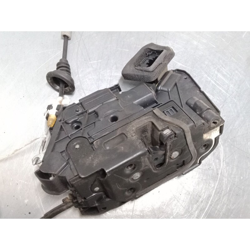 Recambio de cerradura puerta delantera derecha para volkswagen polo v (6r1, 6c1) 1.4 tdi referencia OEM IAM    Recambio de cerradura puerta delantera derecha para volkswagen polo v (6r1, 6c1) 1.4 tdi referencia OEM IAM