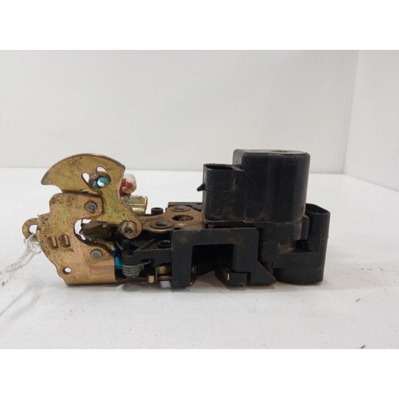 Recambio de cerradura puerta delantera derecha para ssangyong rexton / rexton ii (gab_) 2.7 xdi referencia OEM IAM    Recambio de cerradura puerta delantera derecha para ssangyong rexton / rexton ii (gab_) 2.7 xdi referencia OEM IAM