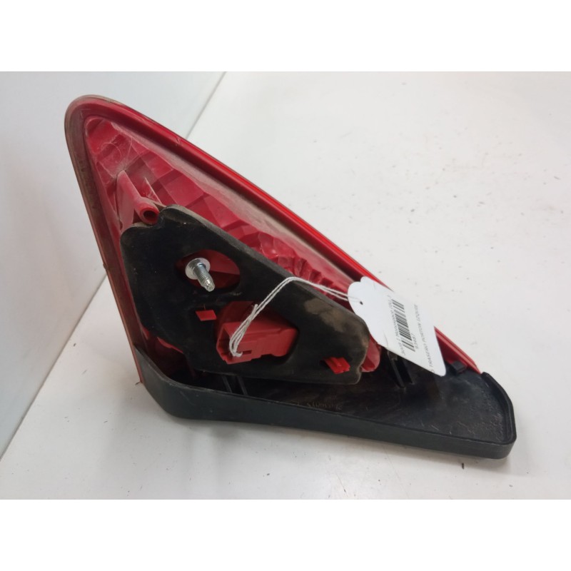 Recambio de piloto trasero porton izquierdo para peugeot 3008 i monospace (0u_) 1.6 hdi 115 / bluehdi 115 referencia OEM IAM 260