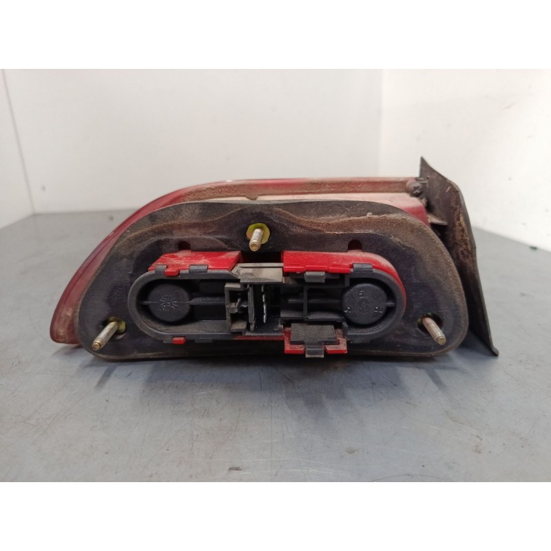 Recambio de piloto trasero derecho para alfa romeo 156 sportwagon (932_) 1.9 jtd (932b2b, 932b2c) referencia OEM IAM   