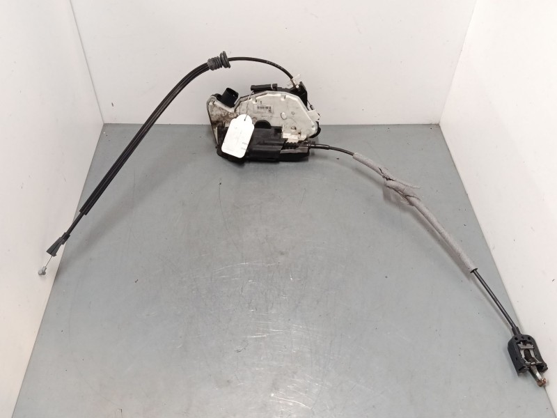 Recambio de cerradura puerta delantera derecha para skoda superb ii (3t4) 2.0 tdi 16v referencia OEM IAM   