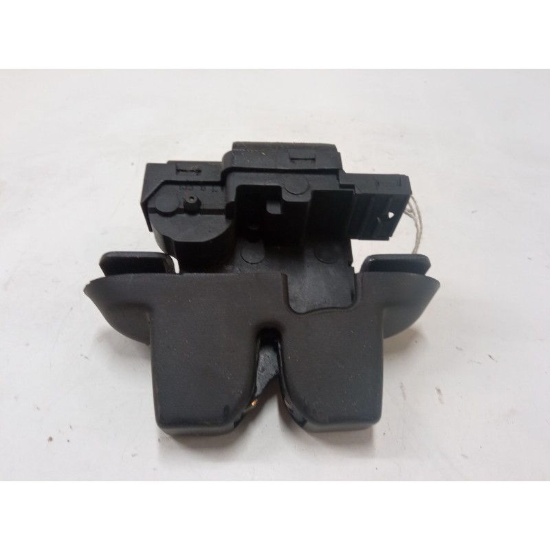 Recambio de cerradura maletero / porton para renault laguna ii (bg0/1_) 1.9 dci (bg1a, bg1w, bg0g) referencia OEM IAM   