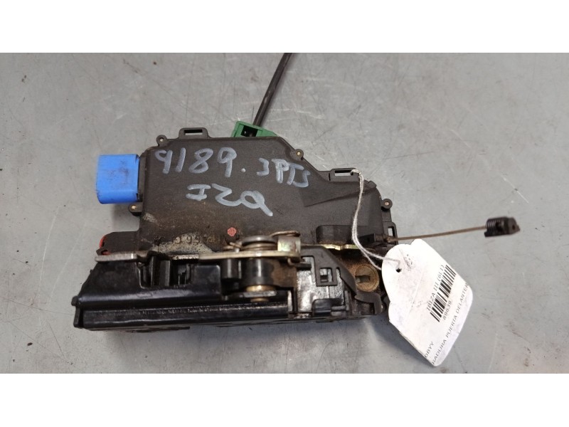 Recambio de cerradura puerta delantera izquierda para seat ibiza iii (6l1) 1.9 tdi referencia OEM IAM    Recambio de cerradura puerta delantera izquierda para seat ibiza iii (6l1) 1.9 tdi referencia OEM IAM