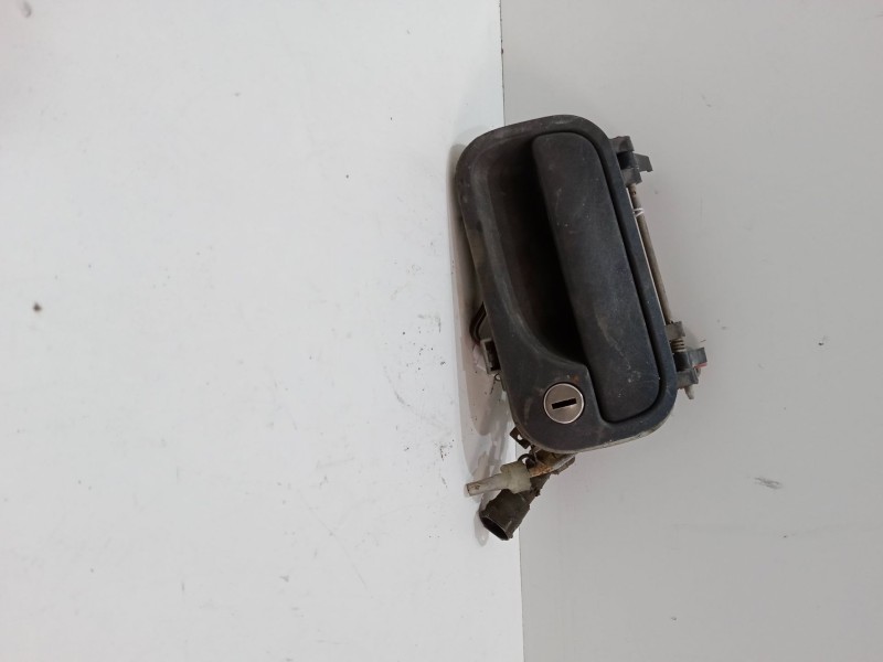 Recambio de maneta exterior puerta delantera izquierda para opel corsa b (s93) 1.0 i 12v (f08, f68, m68) referencia OEM IAM    Recambio de maneta exterior puerta delantera izquierda para opel corsa b (s93) 1.0 i 12v (f08, f68, m68) referencia OEM IAM