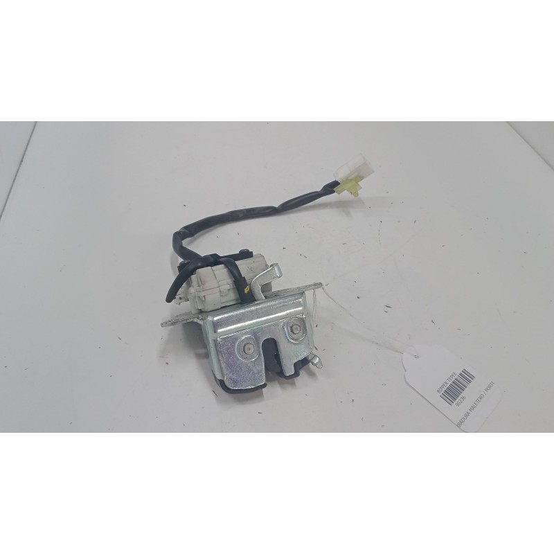 Recambio de cerradura maletero / porton para peugeot bipper tepee 1.4 hdi referencia OEM IAM    Recambio de cerradura maletero / porton para peugeot bipper tepee 1.4 hdi referencia OEM IAM